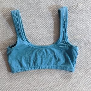 Arq wide strap bra